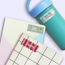 Etichette adesive con bordi ondulati